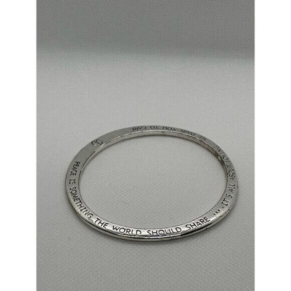Peace is something the world should share Silver Tone Bracelet - Picture 4 of 8